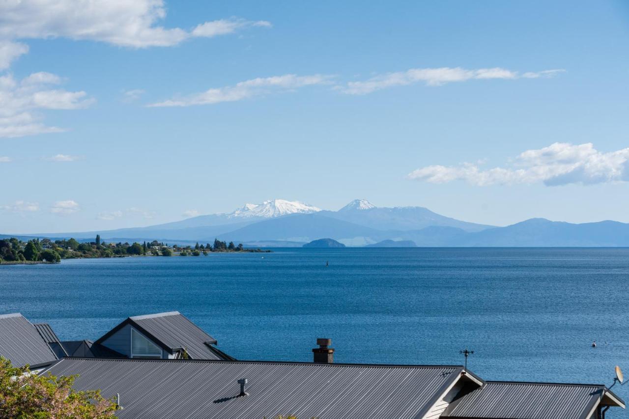 Lakeview Terrace - Taupo Holiday Home Zewnętrze zdjęcie